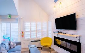 Loft With A View Of Blue - Free Wifi, Linens And Towels Included
